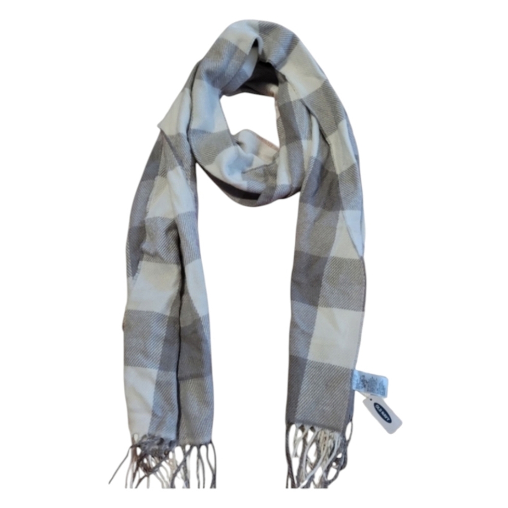 NWT Old Navy Classic Lightweight Gray and White Plaid Scarf With Dainty Fringe